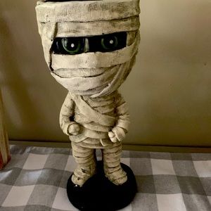Melvin the Mummy
